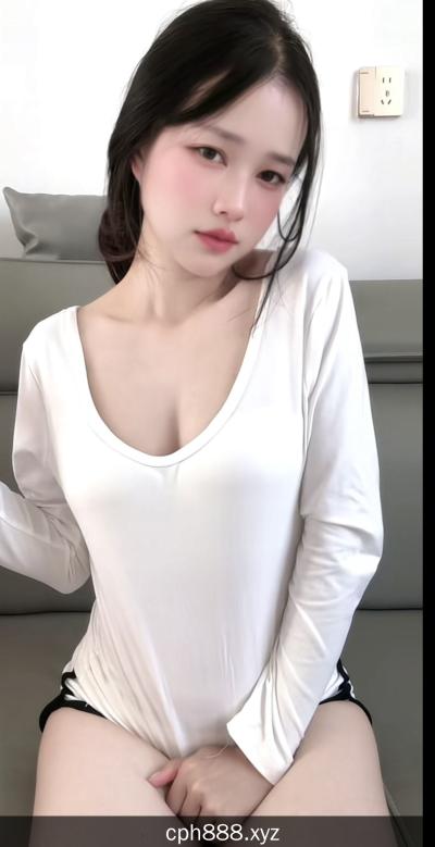 反差骚货咪咪