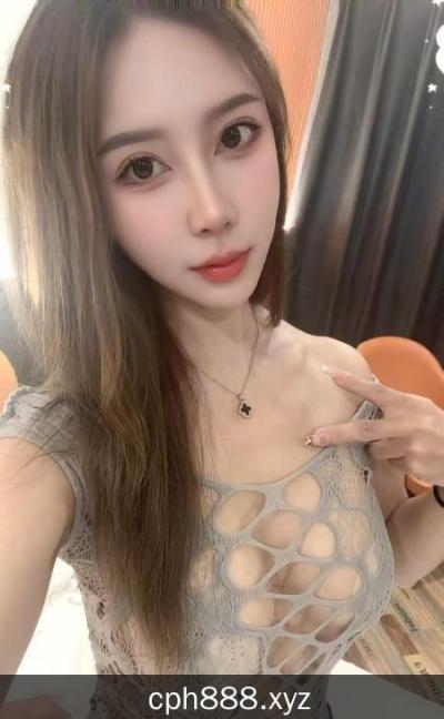万家丽大胸御姐