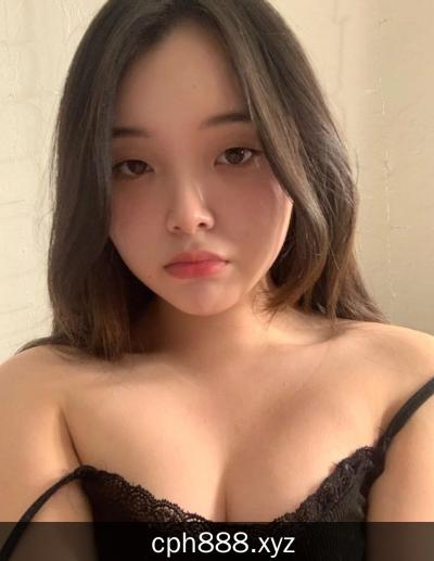 济南吃咪咪御姐美女