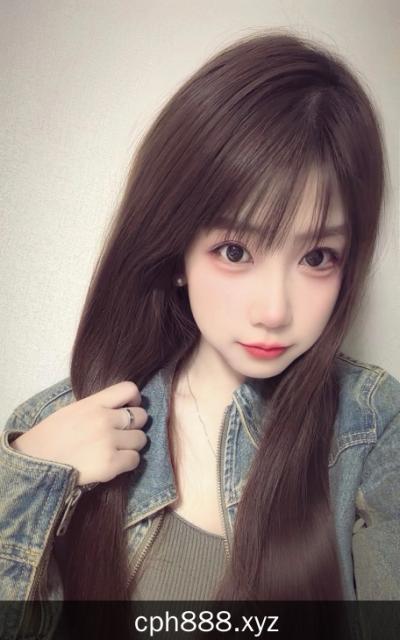 金水风骚性感嫩妹