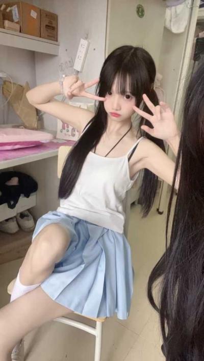 白云00后萝莉萌妹-璐璐