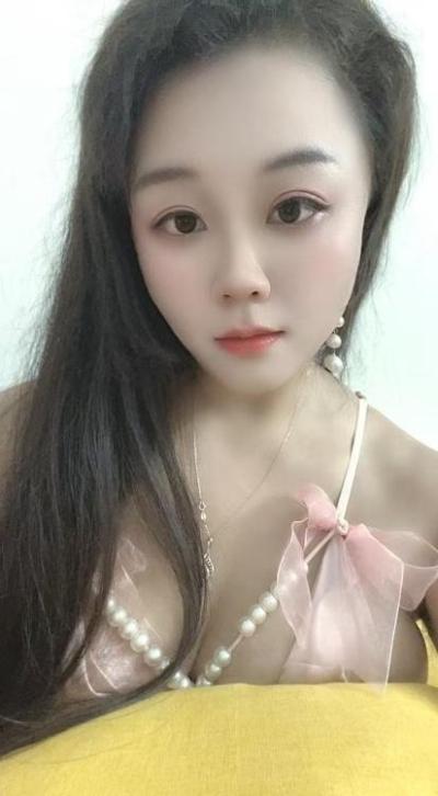 白云风韵骚妇