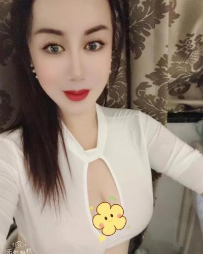 胸大骚御姐