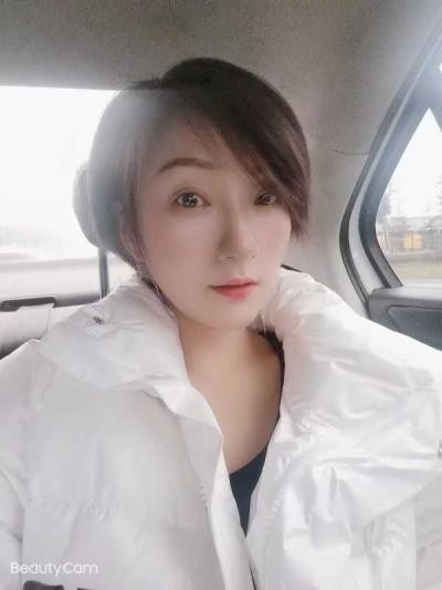 32岁气质少妇馨馨