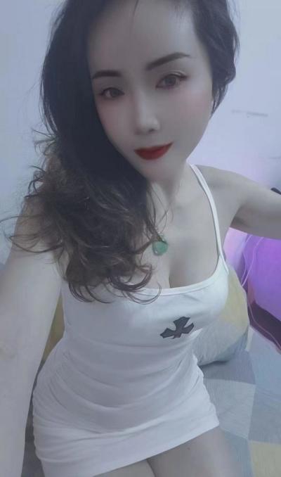 遇见一个白虎妹妹