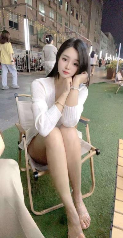 白云新出道女友感满满–琪琪