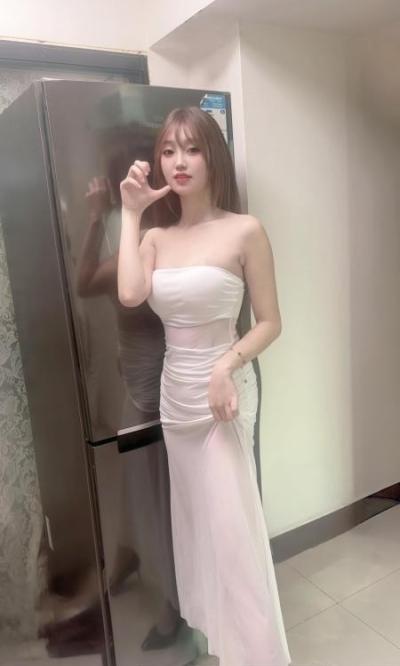 海珠性感风骚大波美媚