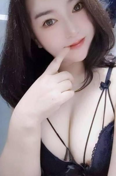 天然大胸少妇