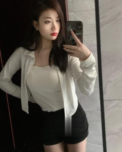 师姐出身的小姐姐