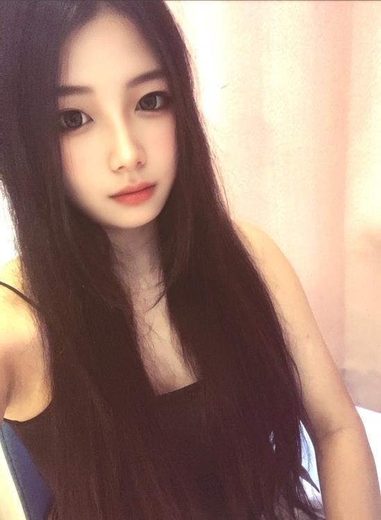 巨臀妹子懒懒