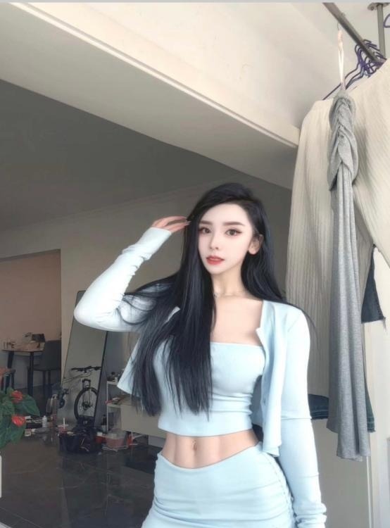 和平健身妹子