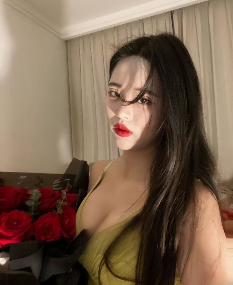 极品大奶妹，活特别好