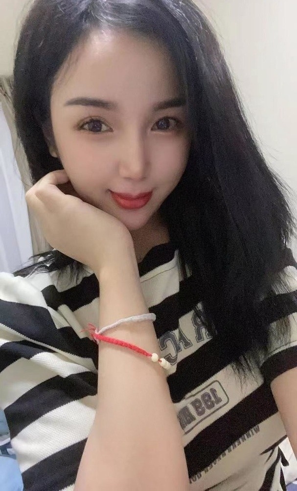 太原妹子喜欢后人 逼紧水多易高潮